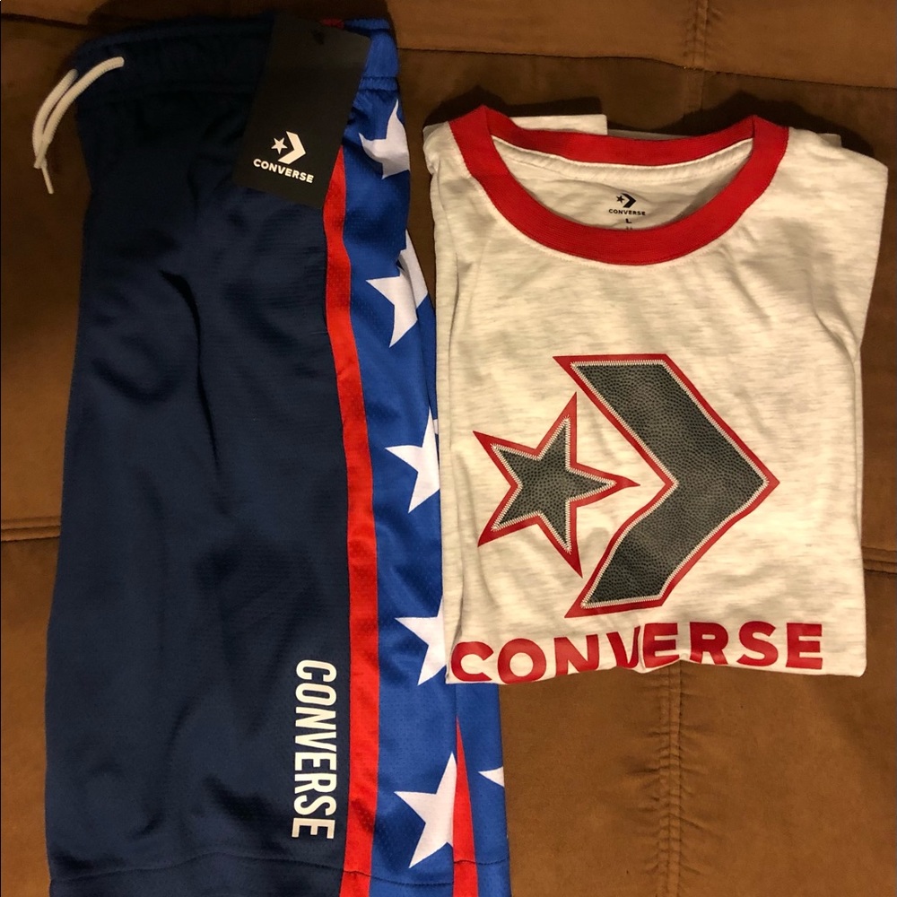 Converse T-shirt & Shorts
